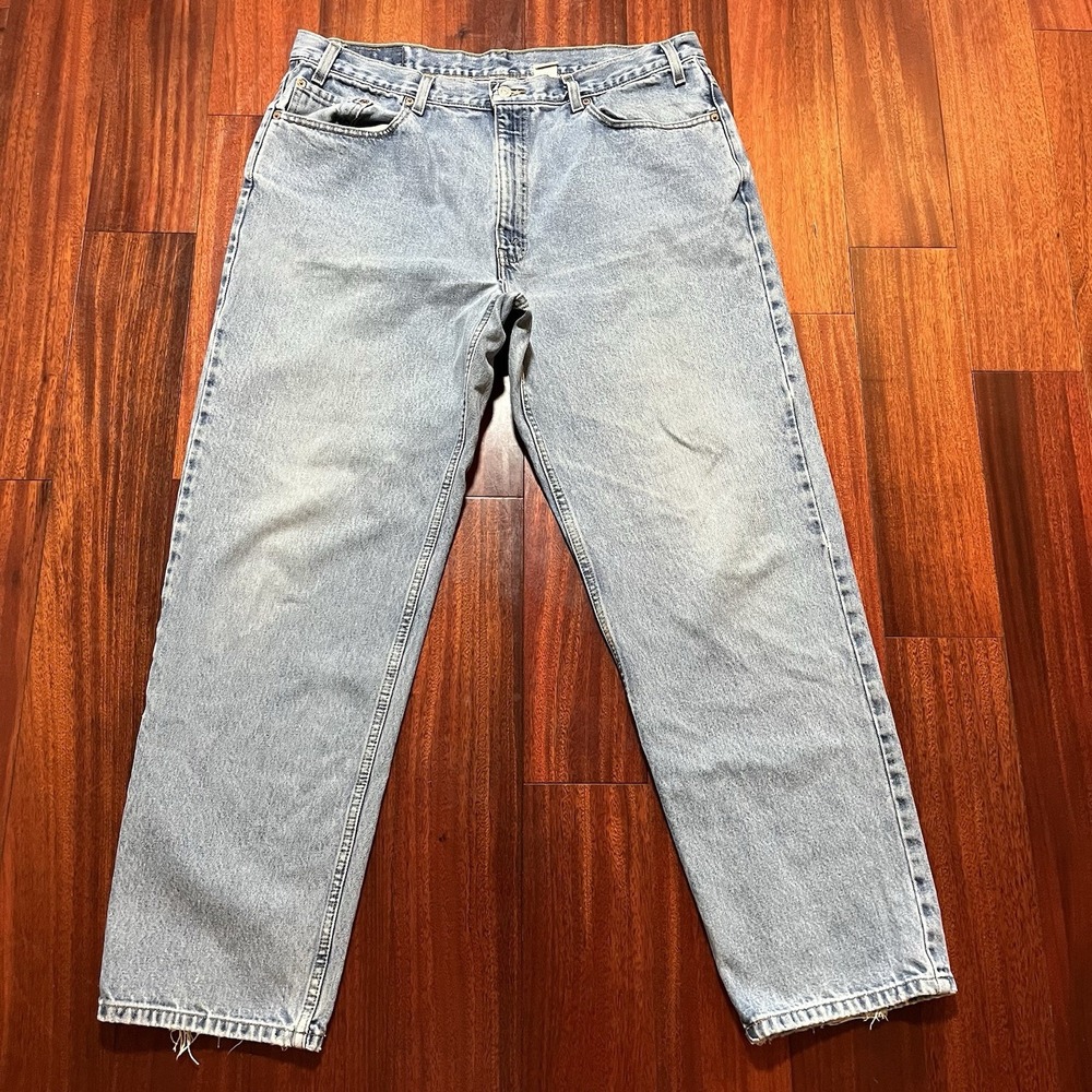 Vintage Levis Jeans Mens 40x32 Blue Light Wash Relaxed Tapered Workwear Y2K